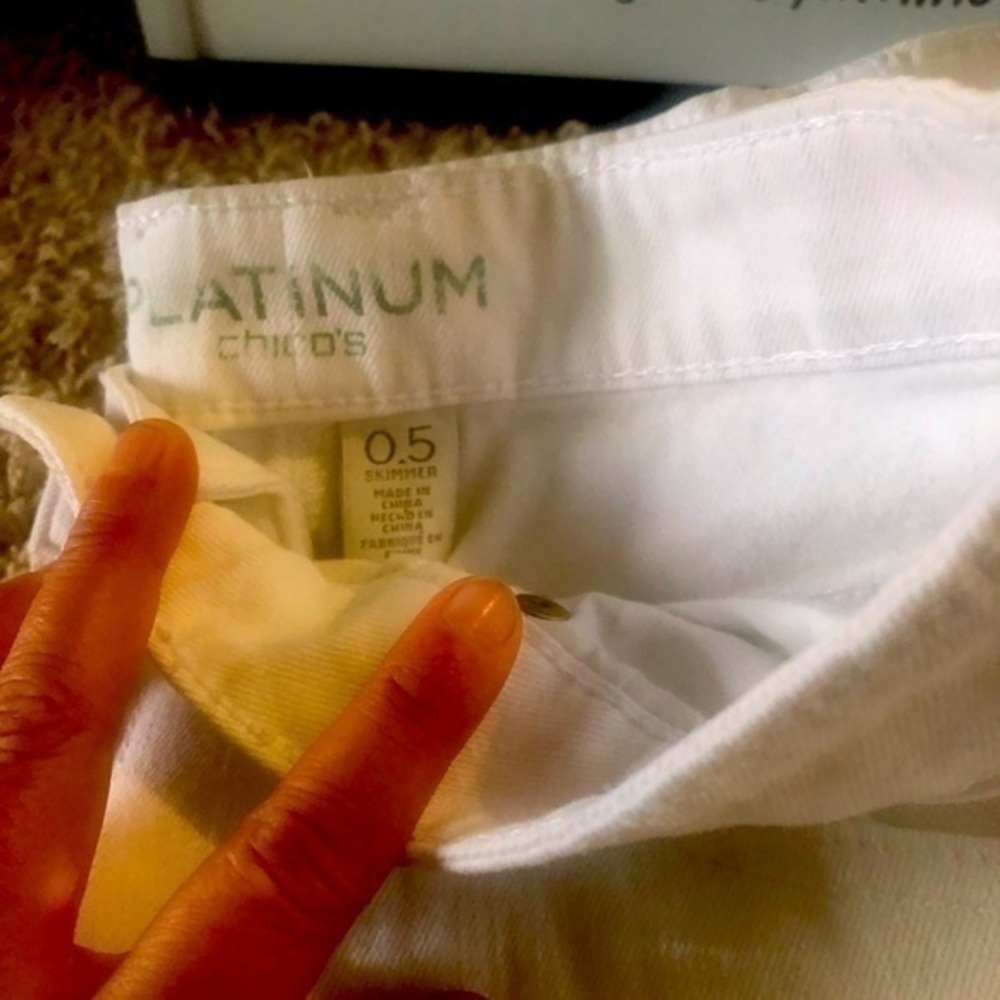 Platinum by Chico’s jeans 0.5 skimmer - Picture 4 of 8